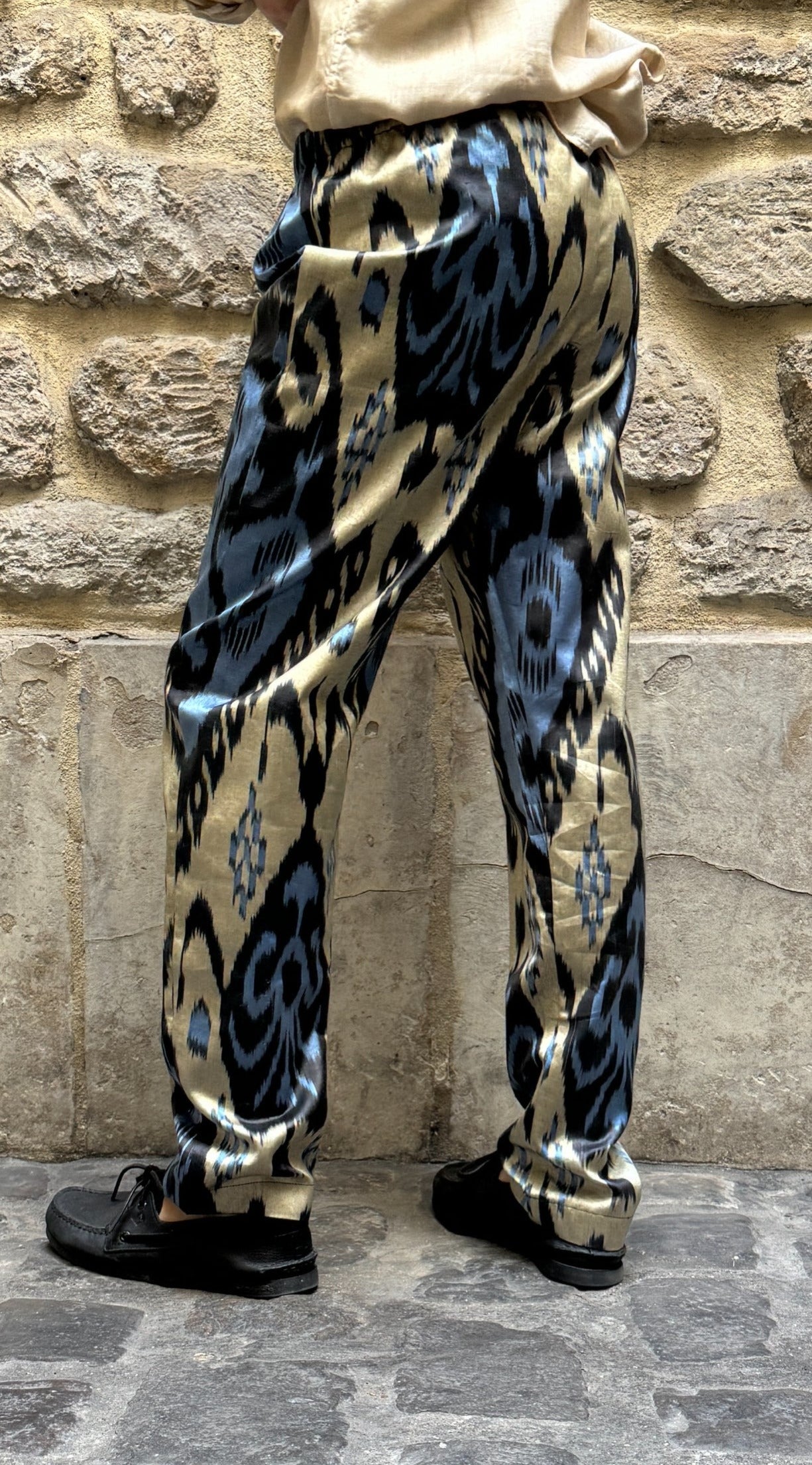 Ikat pants